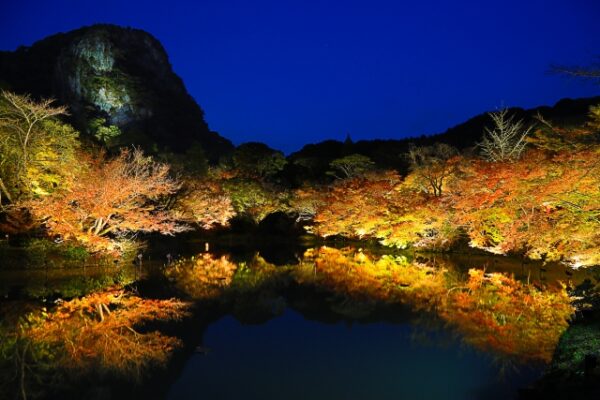 御船山楽園の紅葉ライトアップ