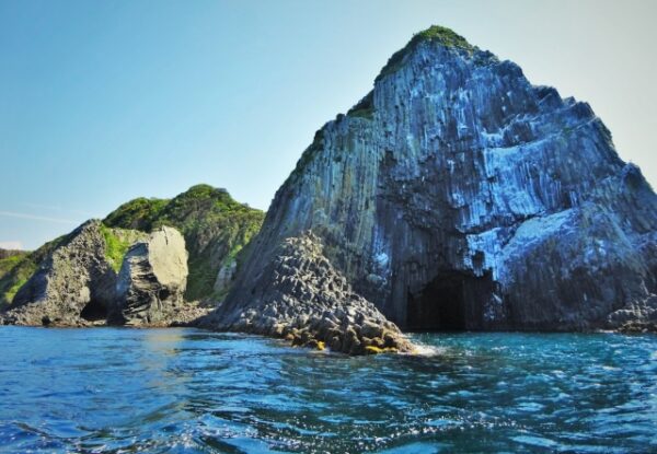 糸島市にある芥屋の大門のダイナミックなアイキャッチ画像